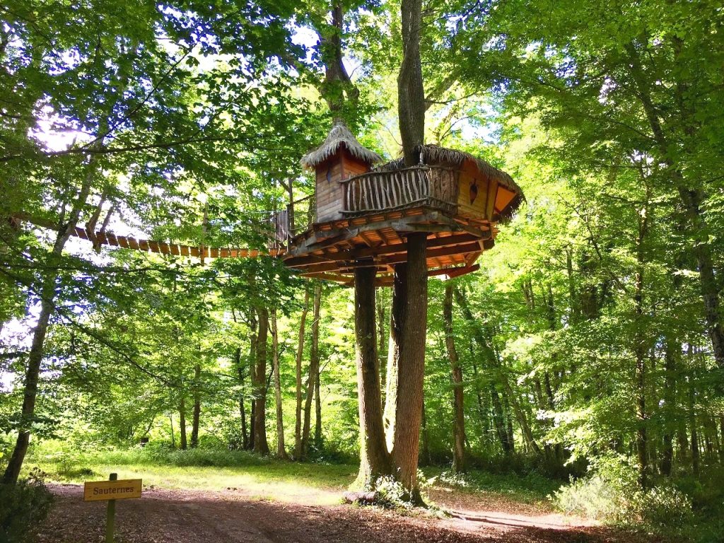 cabane dans les arbres romaningue - gironde à proximité de bordeaux

