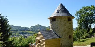 Pourquoi choisir un hébergement insolite plutôt qu'un hôtel traditionnel cet été ?