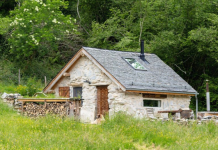 5 hébergements insolites avec poêle à bois